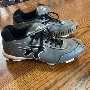 Women’s Ringor Molded Cleats 8.5 Gray Pitching toe